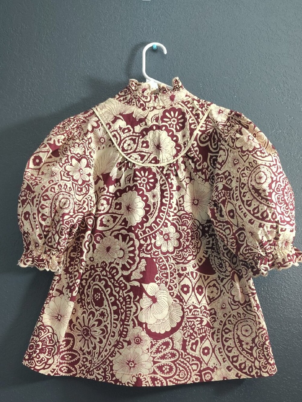 Women's Puff-Sleeve Floral Print Top Sangria Red Boho Chic Peasant - Picture 6 of 7